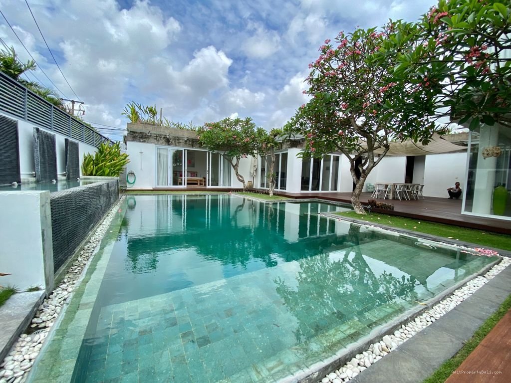 Villla modern umalas bali
