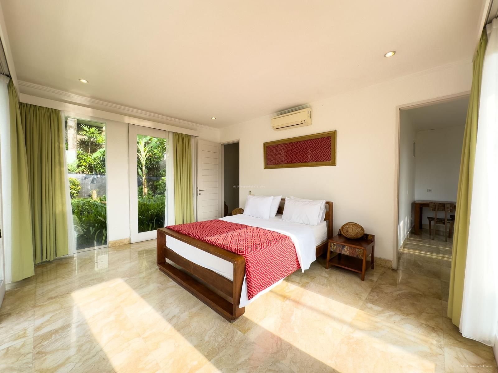 Villa Murah kayu tulang utara canggu