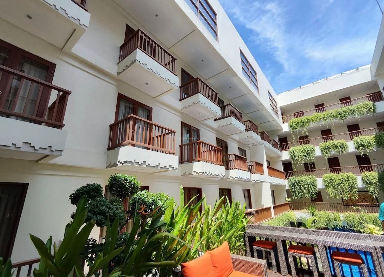 Hotel sunset road kuta