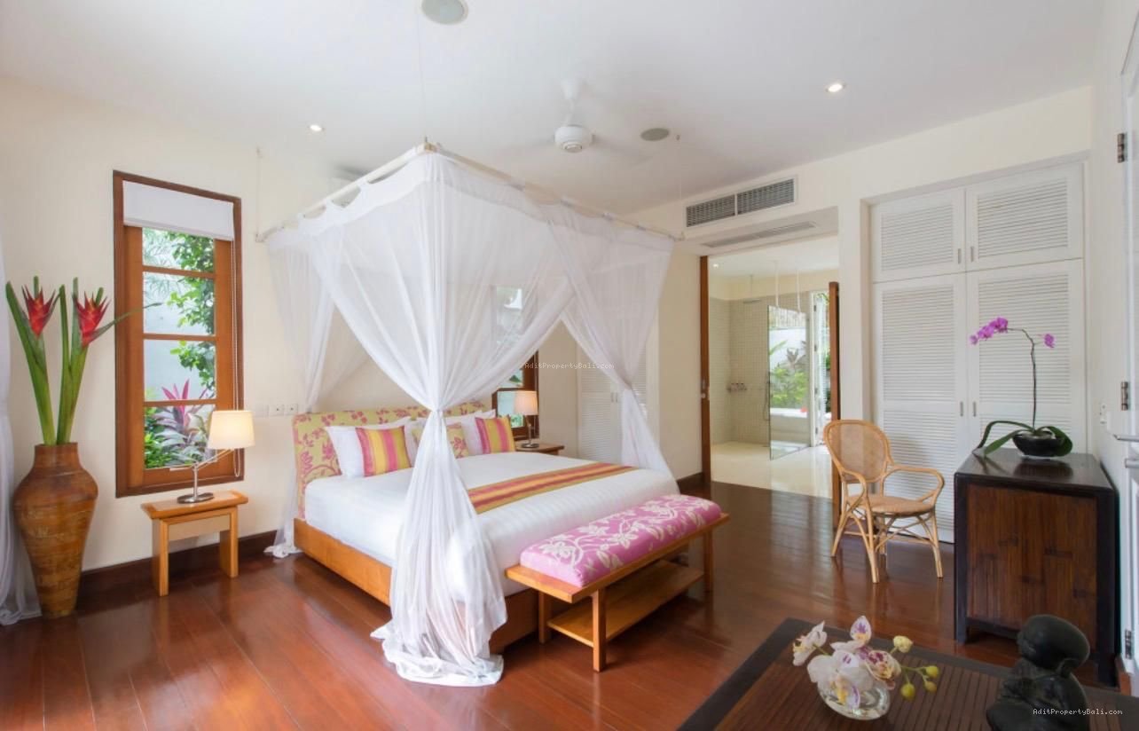 Villa Kayu Aya Seminyak Bali