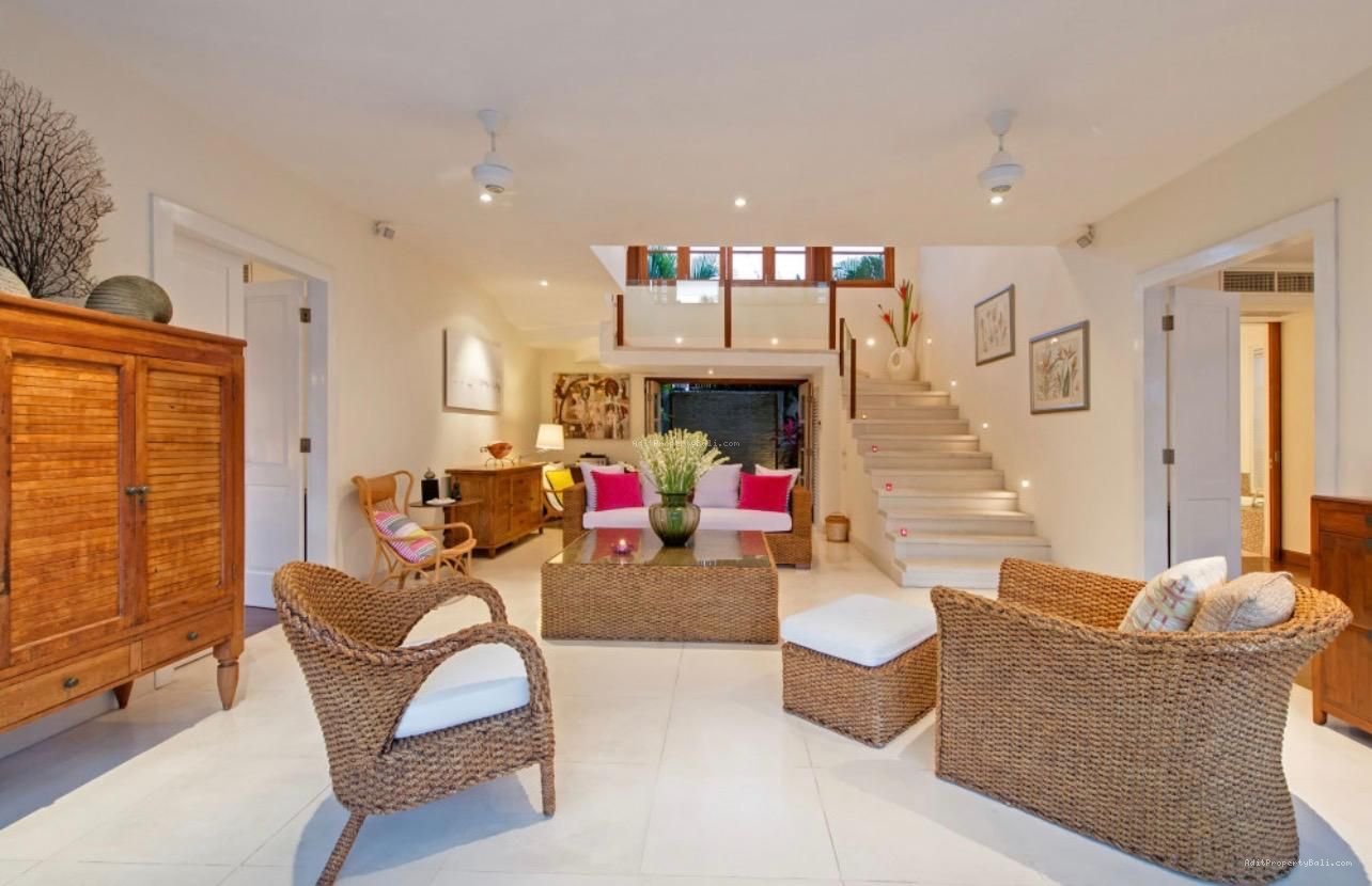 Villa Kayu Aya Seminyak Bali