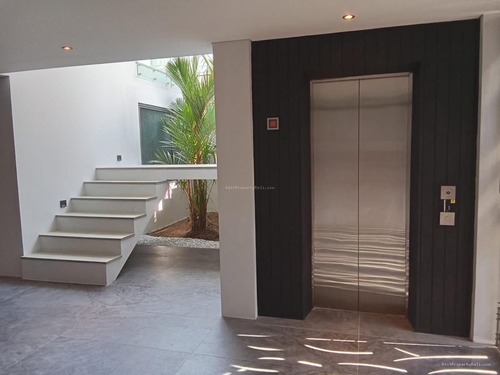 Villa jimbaran badung bali