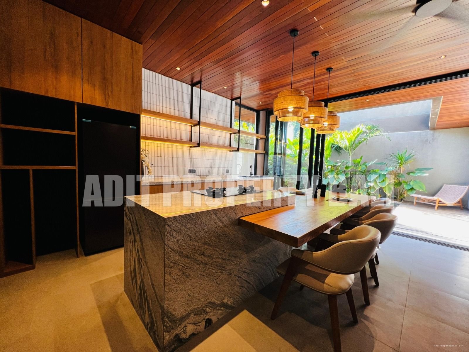 Villa Sunset Road Kuta Badung Bali