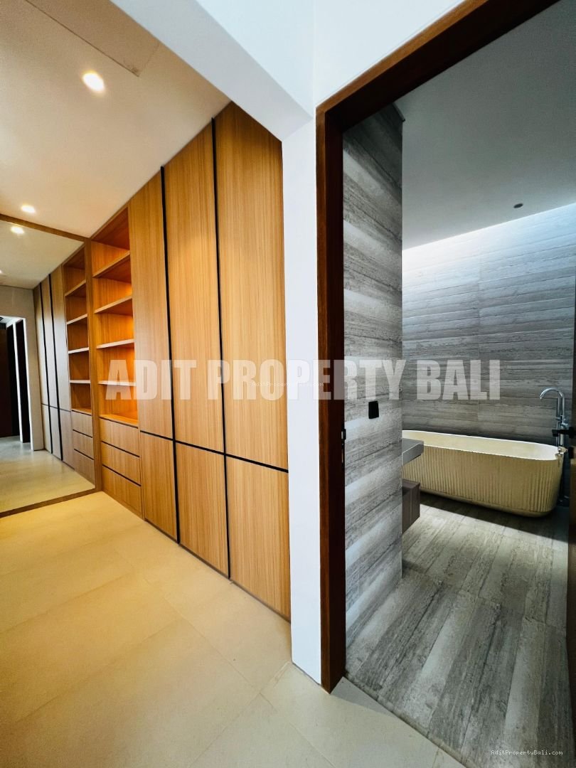 Villa Sunset Road Kuta Bali