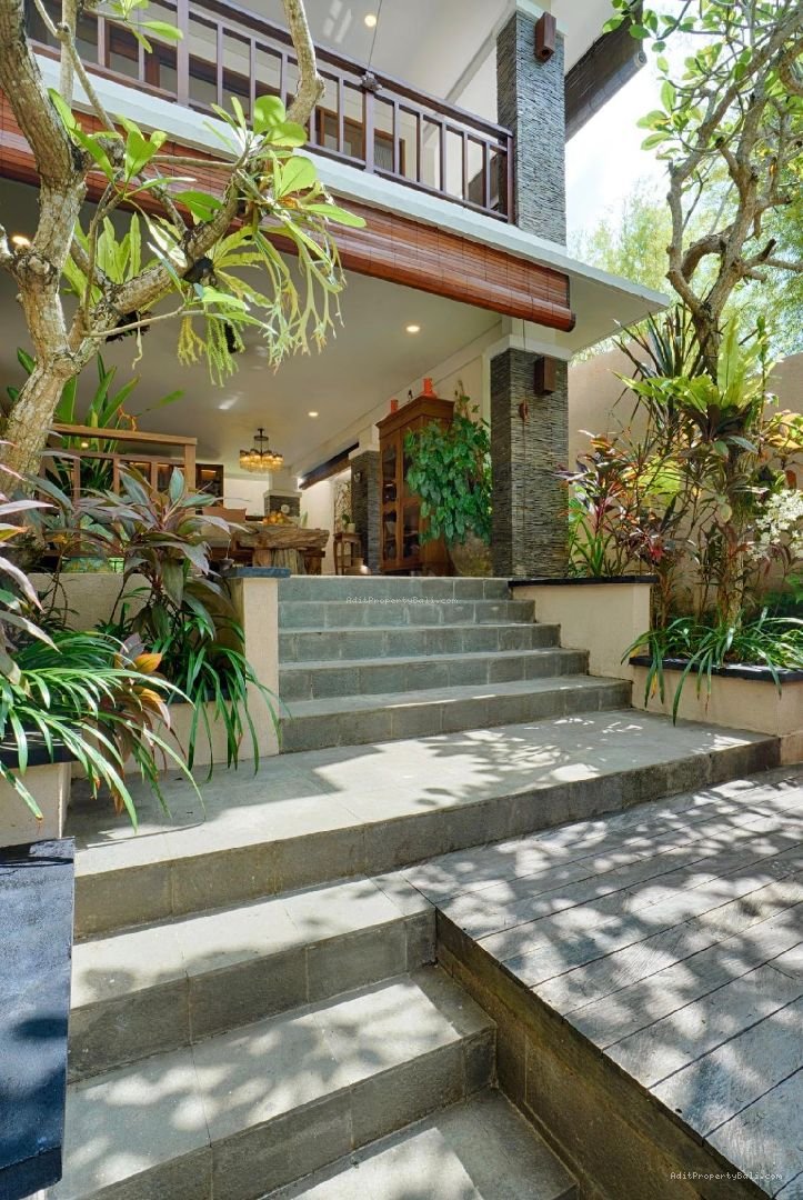Villa Pantai Nyanyi Kediri Tabanan Bali