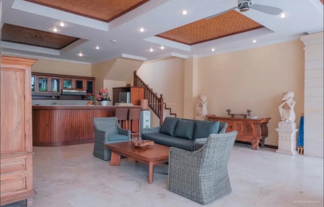 Villa tepi pantai keramas gianyar