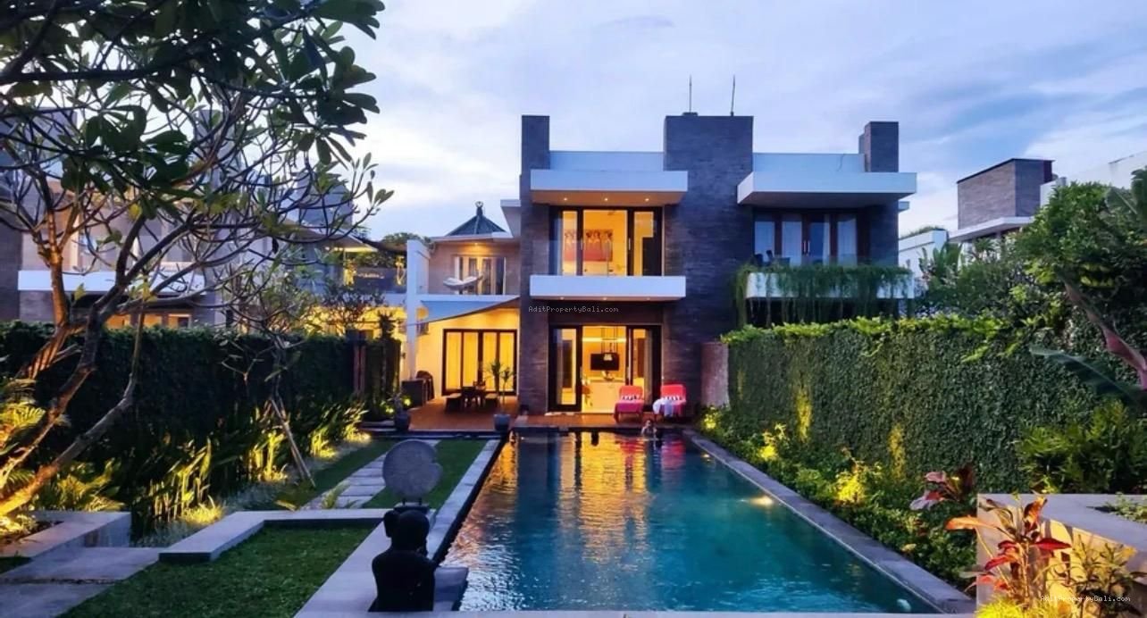 Villa tepi pantai keramas gianyar