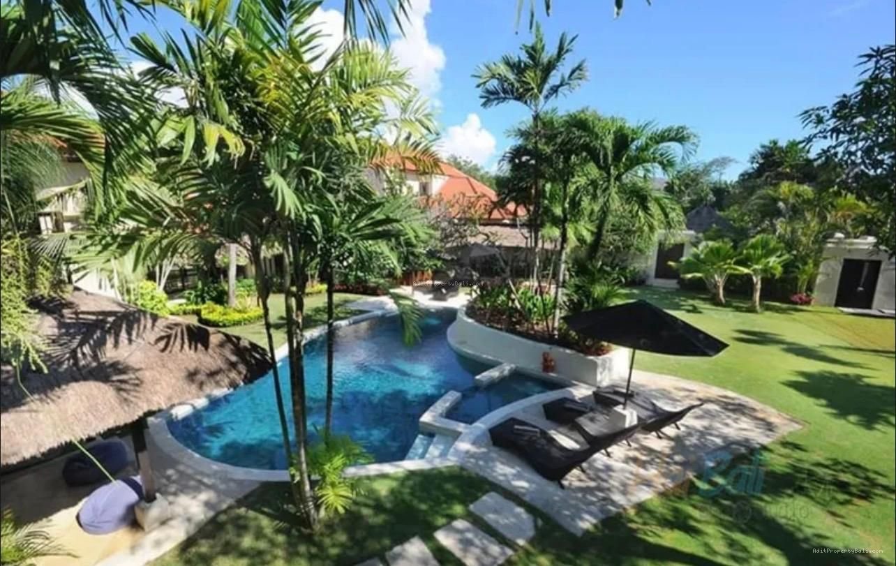 Villa petitenge seminyak bali