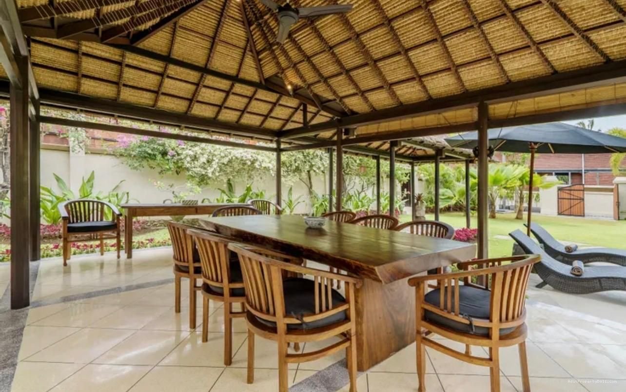 Villa petitenge seminyak bali