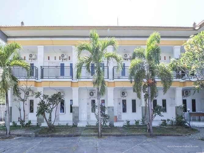 Kost tantular renon