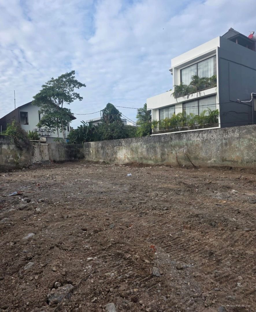 Tanah subak sari berawa canggu