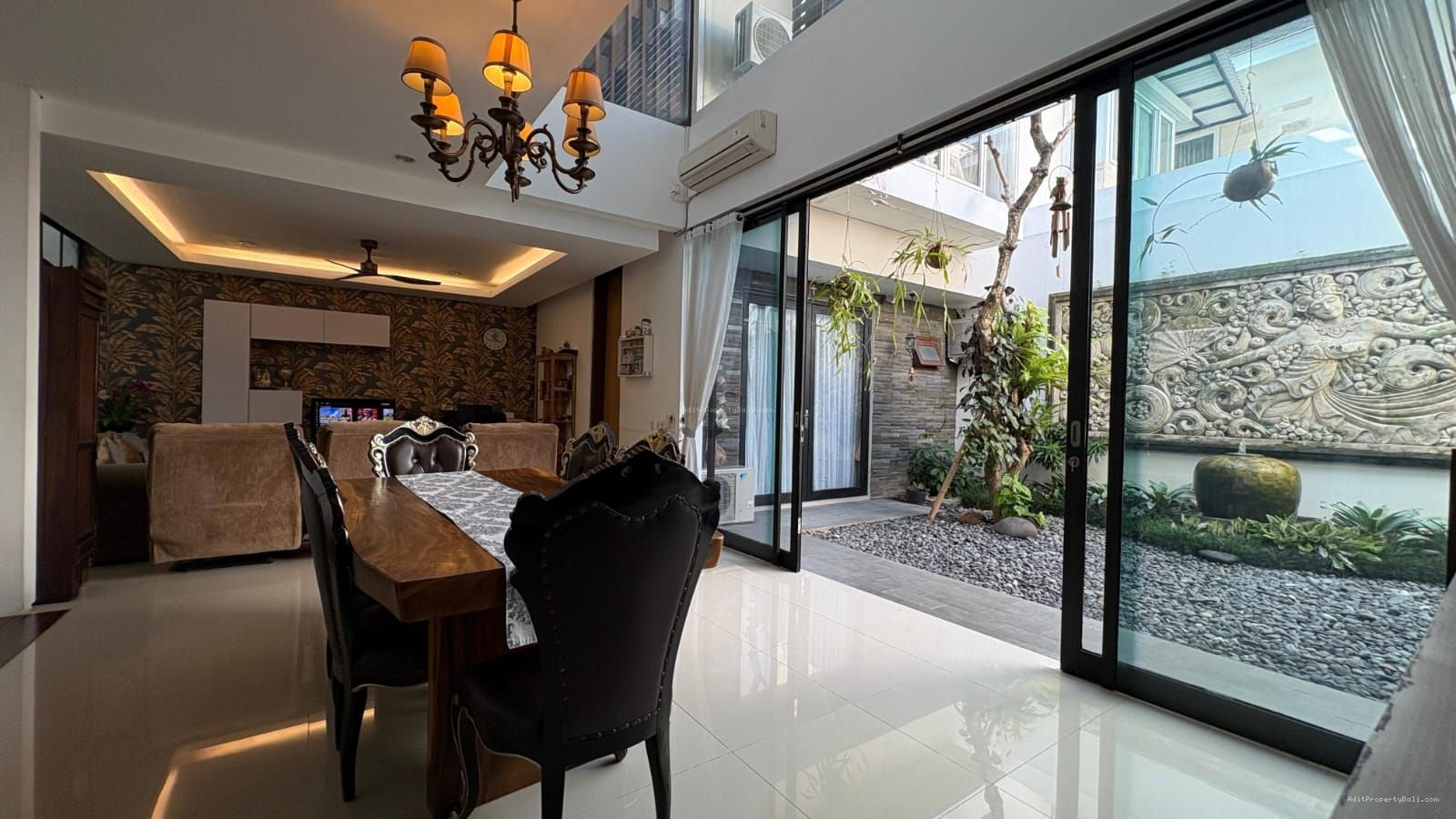 Rumah Mewah Citra Land Denpasar Utara