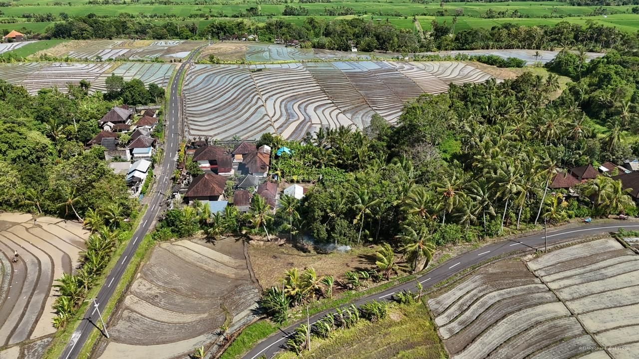 Tanah beraban bali