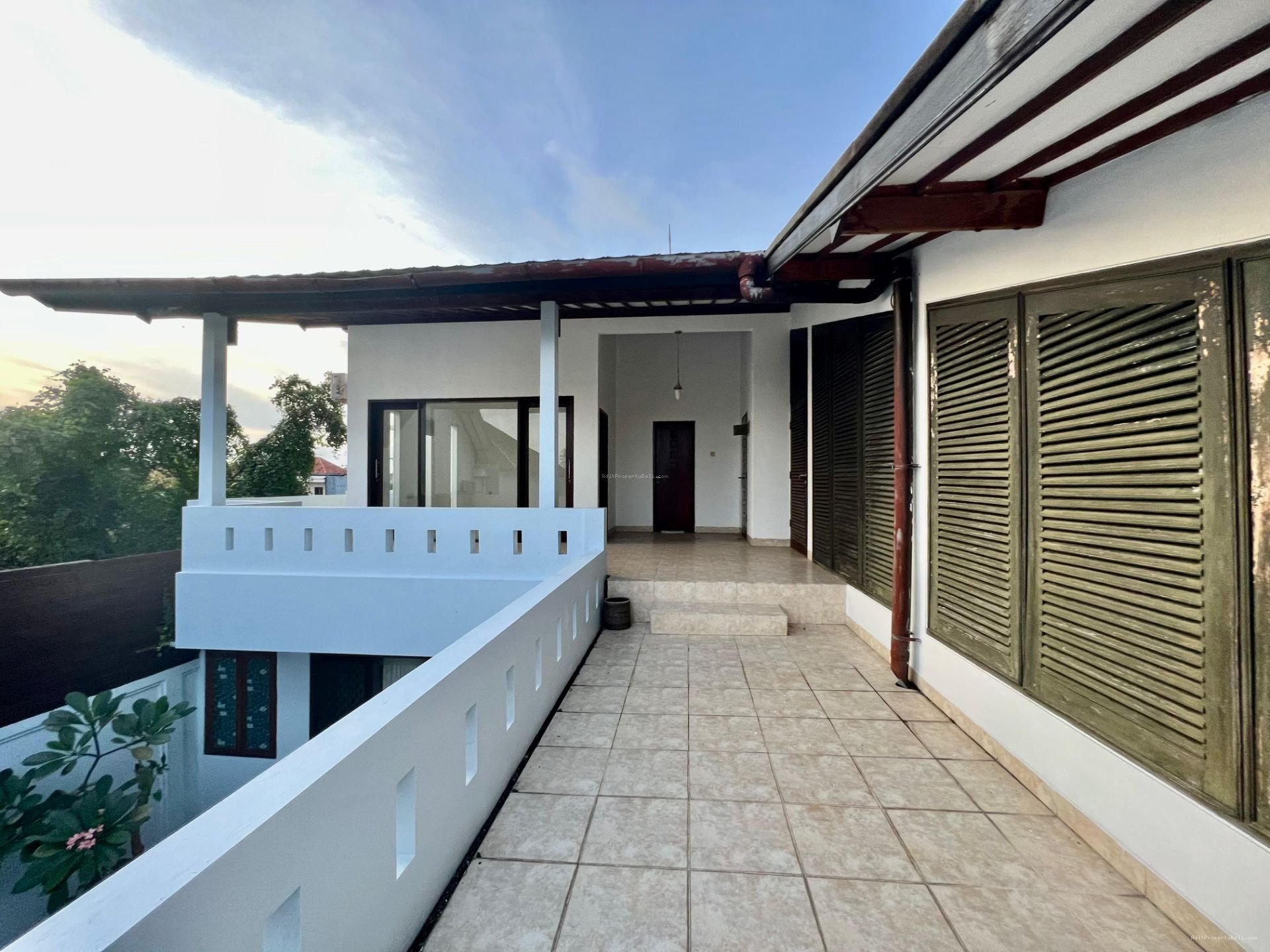 Rumah 2 Lantai Beranda Mumbul Nusa Dua Bali