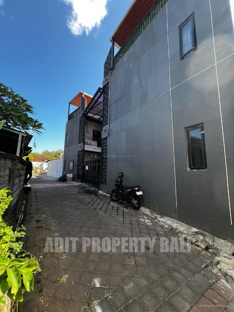 Kos Elite Mecutan Jimbaran Badung Bali