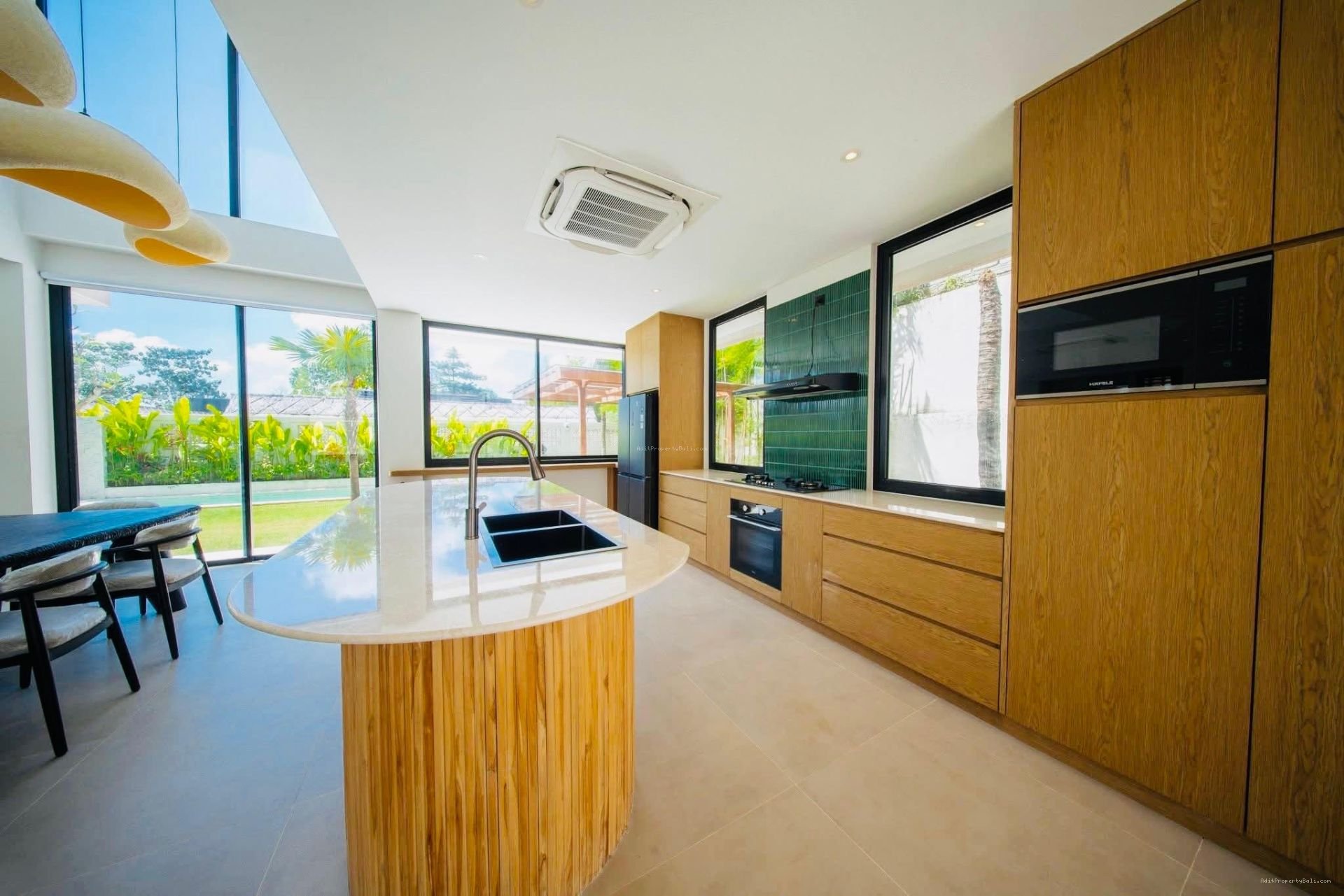 Villa pantai bingin pecatu bali