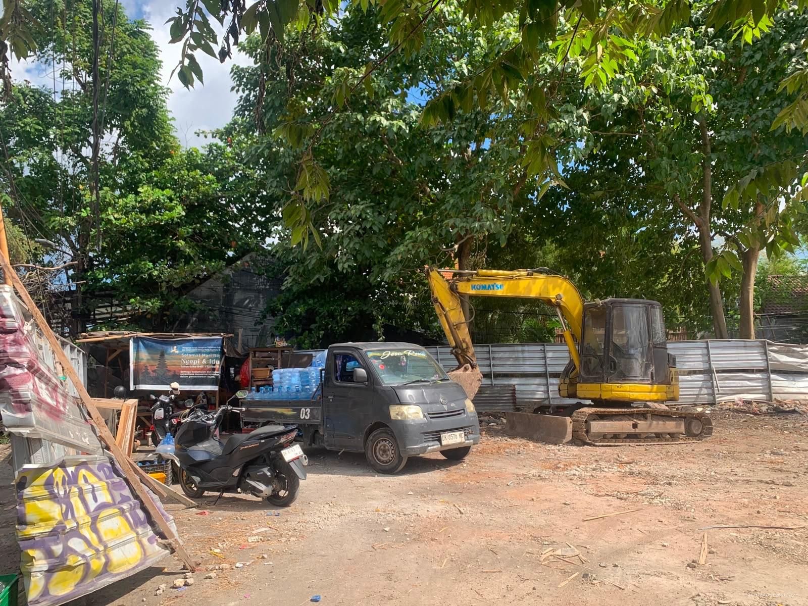 Tanah Raya batubelig kerobokan bali