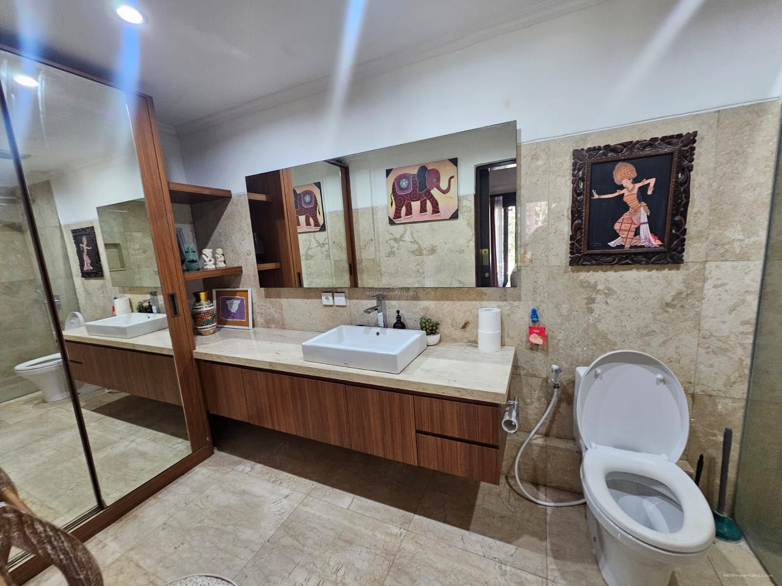 Villa lantai 1 umalas kerobokan bali