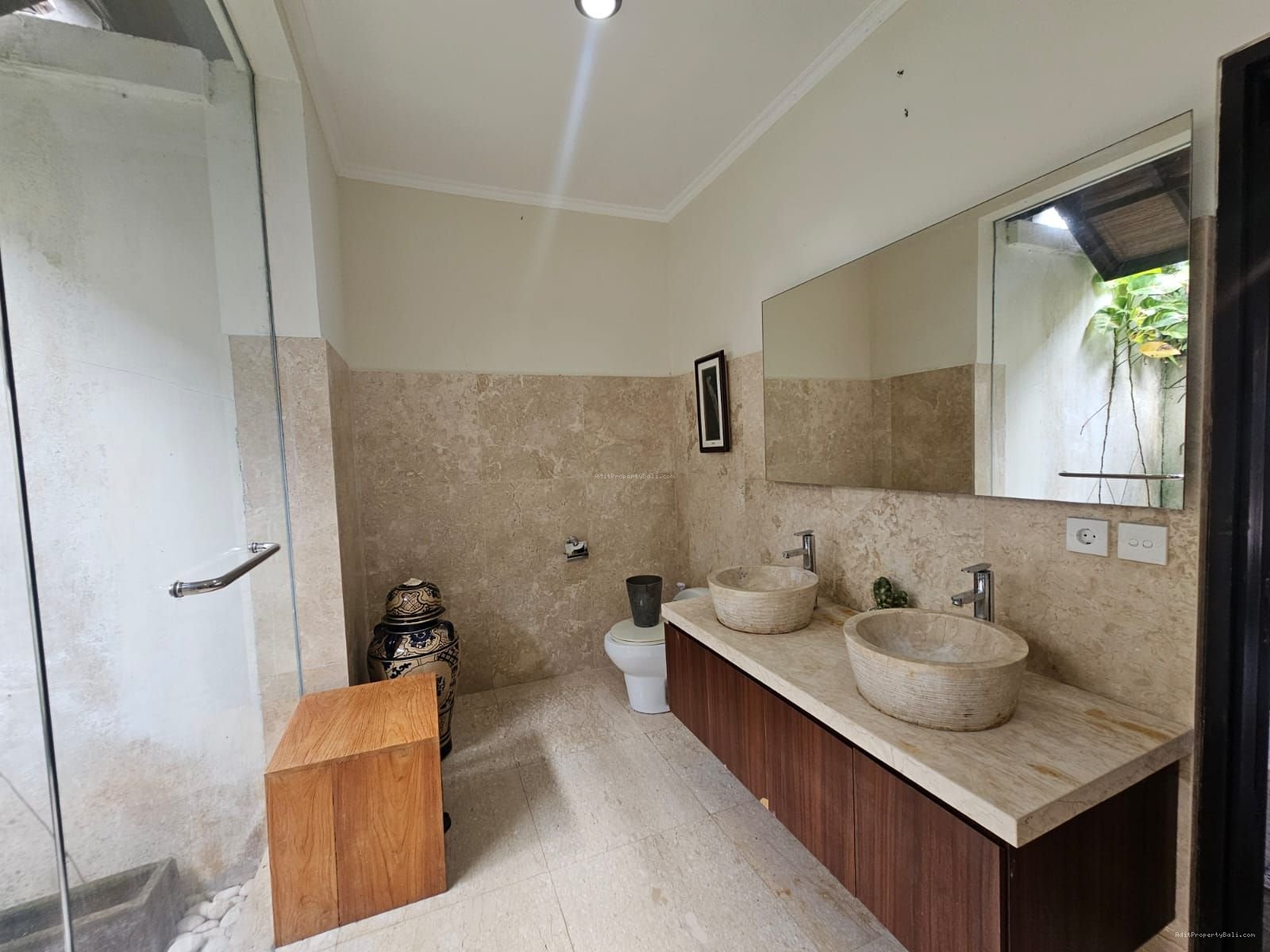 Villa lantai 1 umalas kerobokan bali