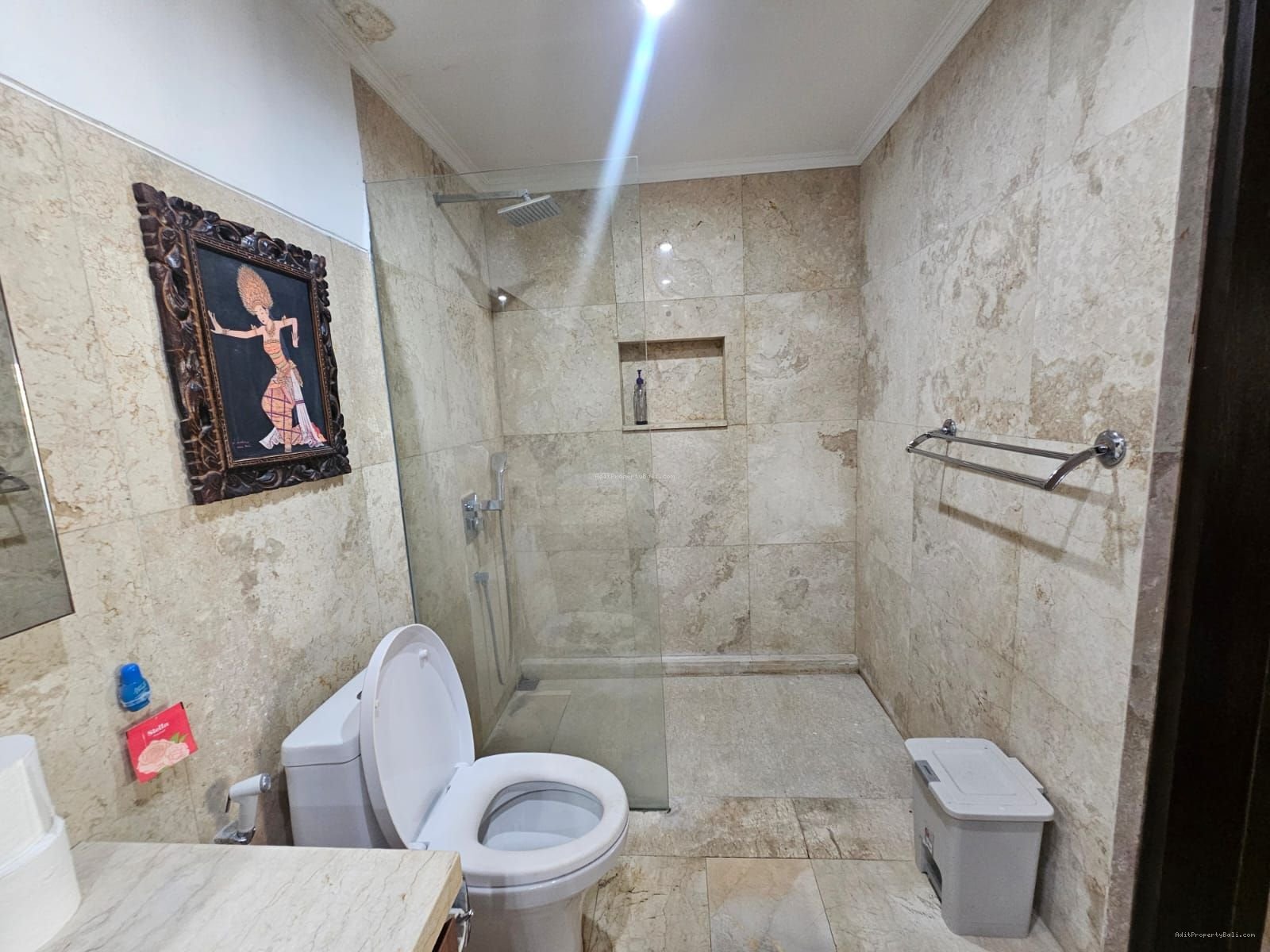Villa lantai 1 umalas kerobokan bali