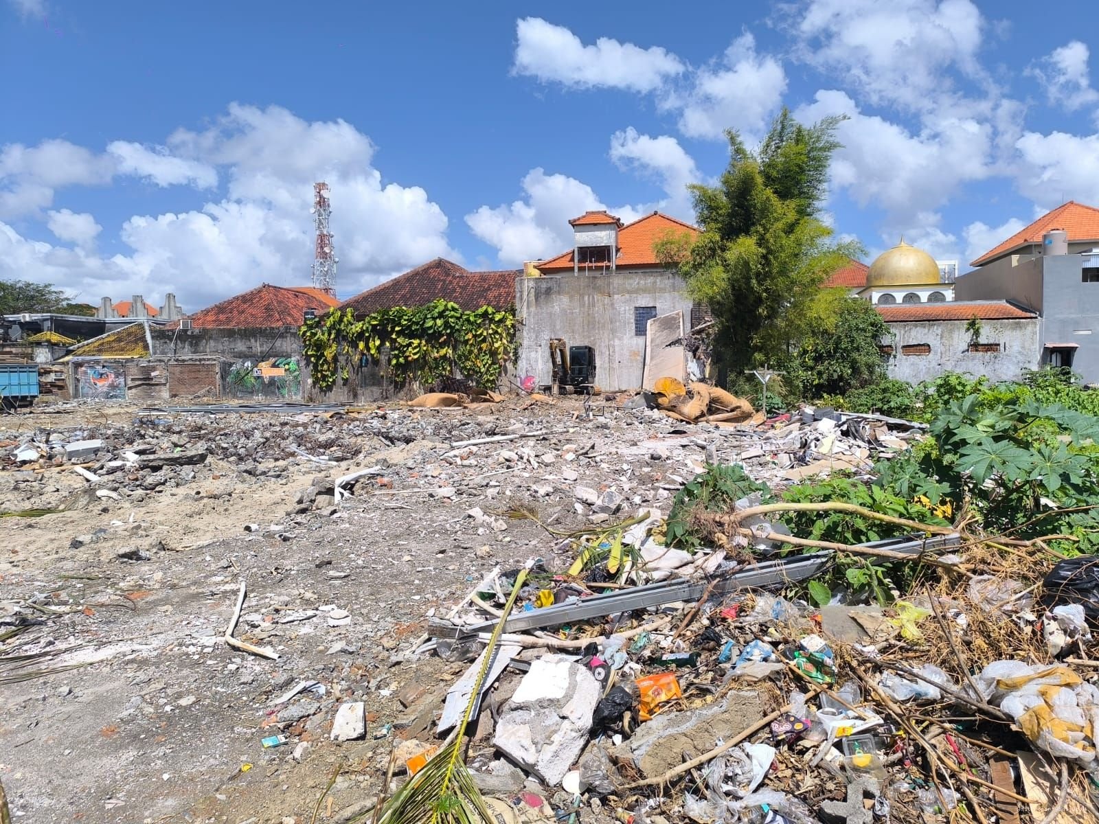 Tanah Merdeka Raya Kuta