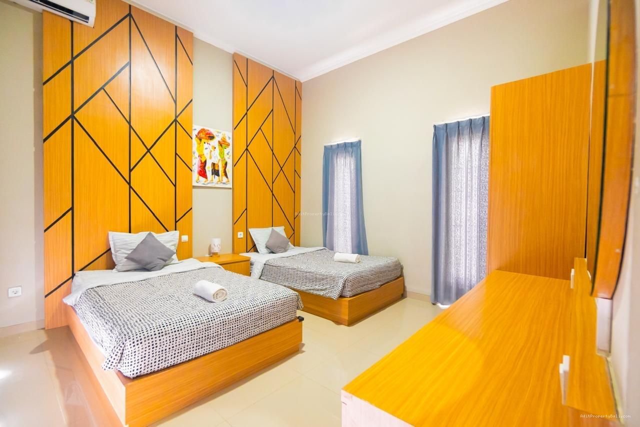 Villa Raya Canggu Kerobokan Badung Bali