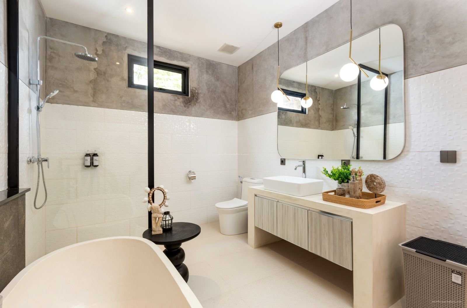 Villa modern tumbak bayuh pererenan