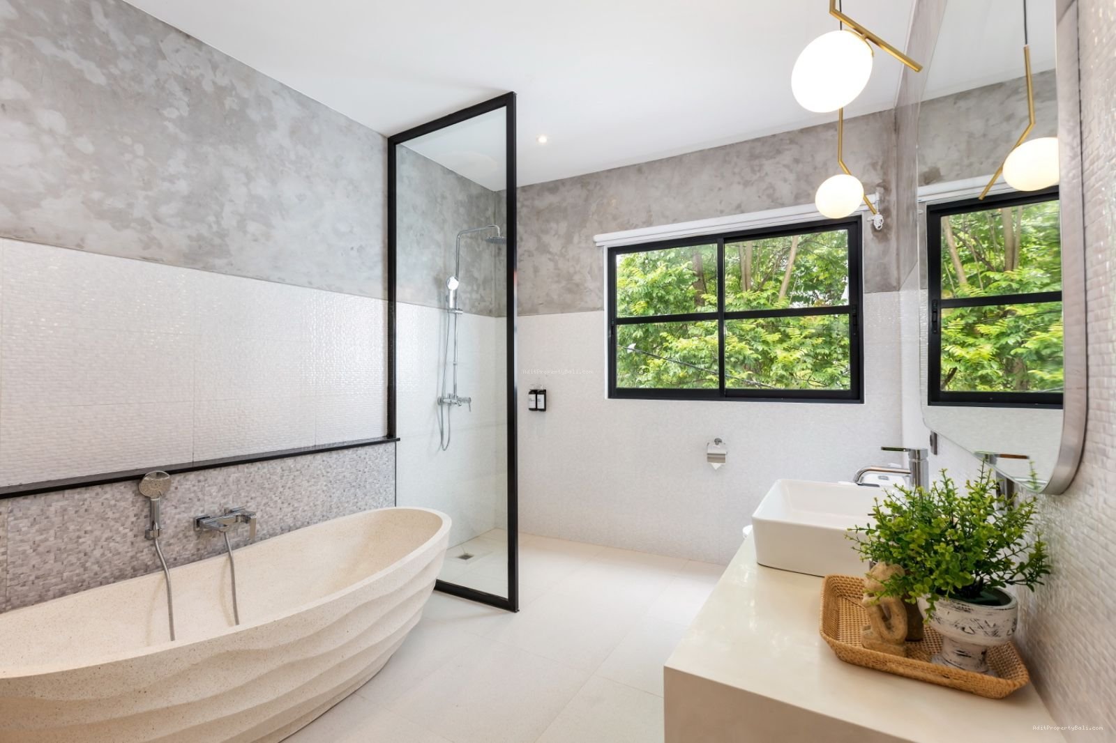 Villa modern tumbak bayuh pererenan