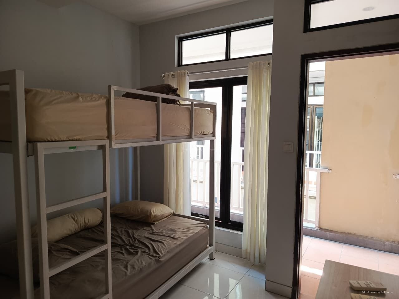 Kost pemuda renon bali