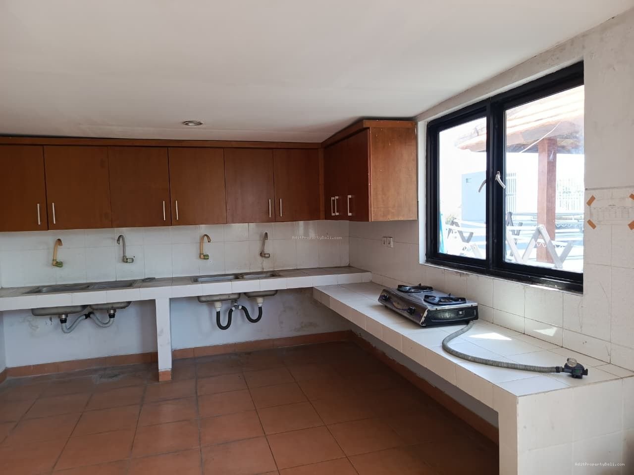 Kost pemuda renon bali