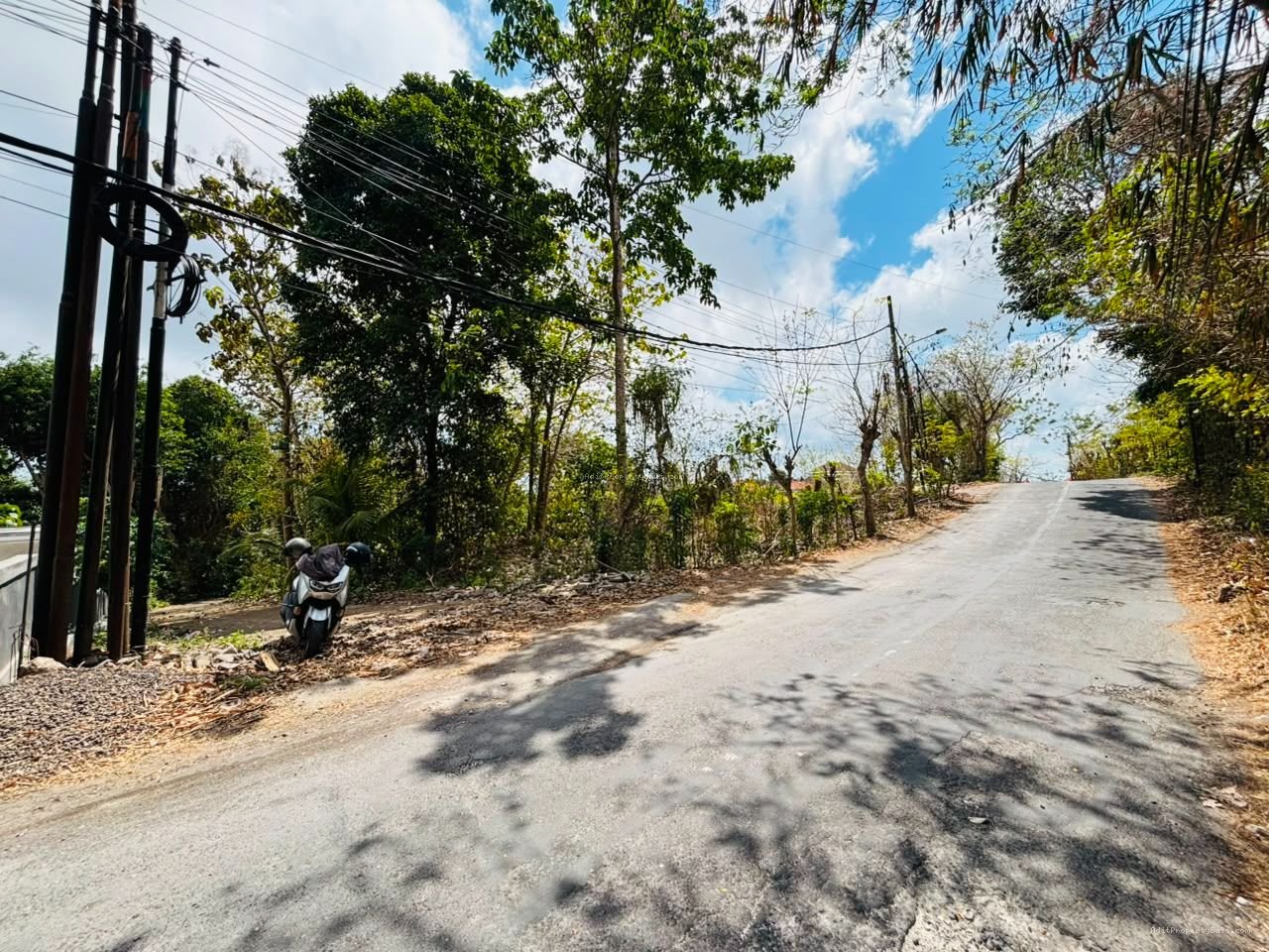 Tanah goa lempeh pecatu