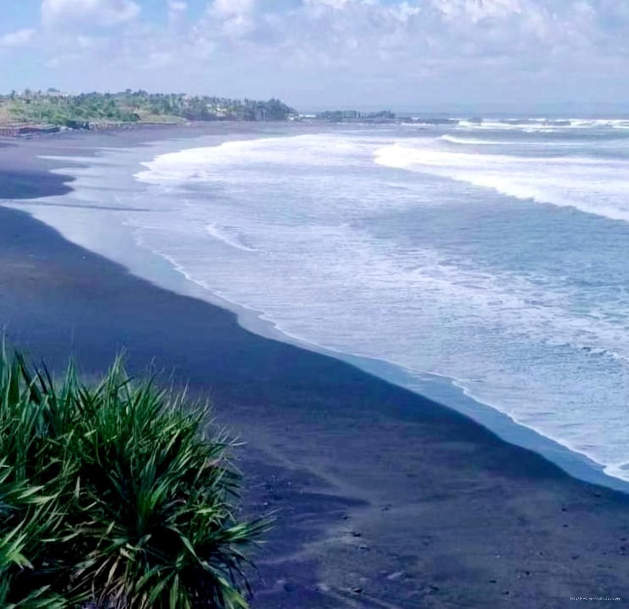 Tanah los pantai nyanyi tabanan