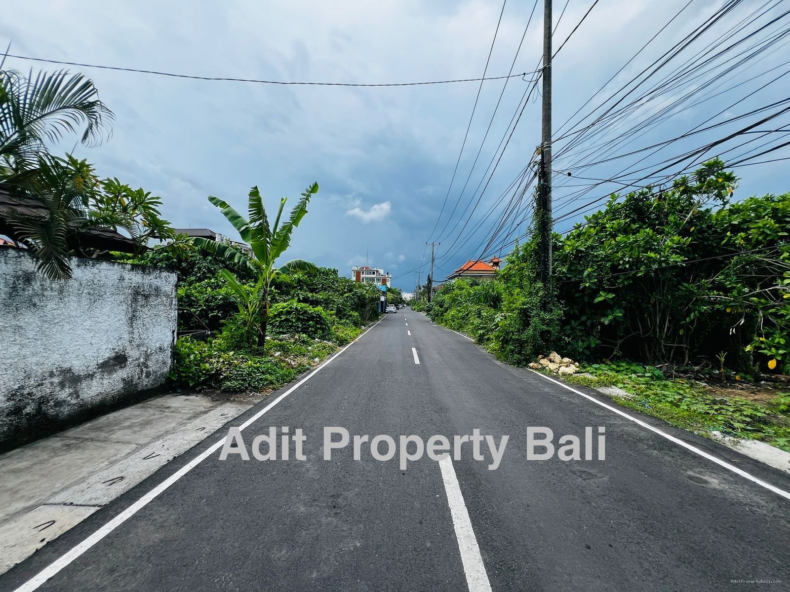 Tanah LBC sunset road kuta