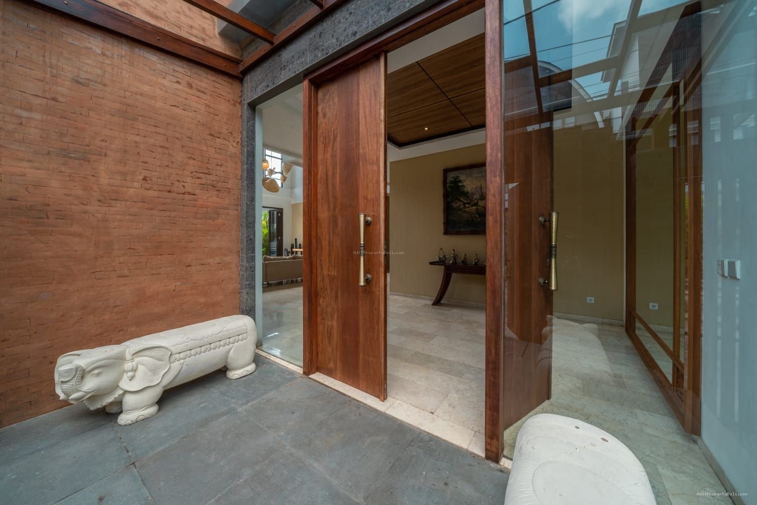 Villa modern semer kerobokan bali