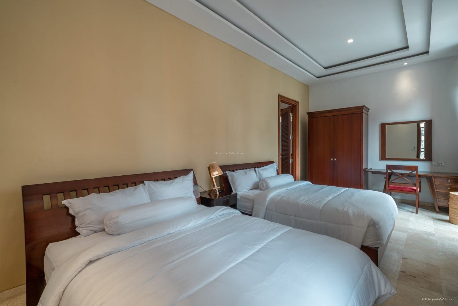 Villa modern semer kerobokan bali