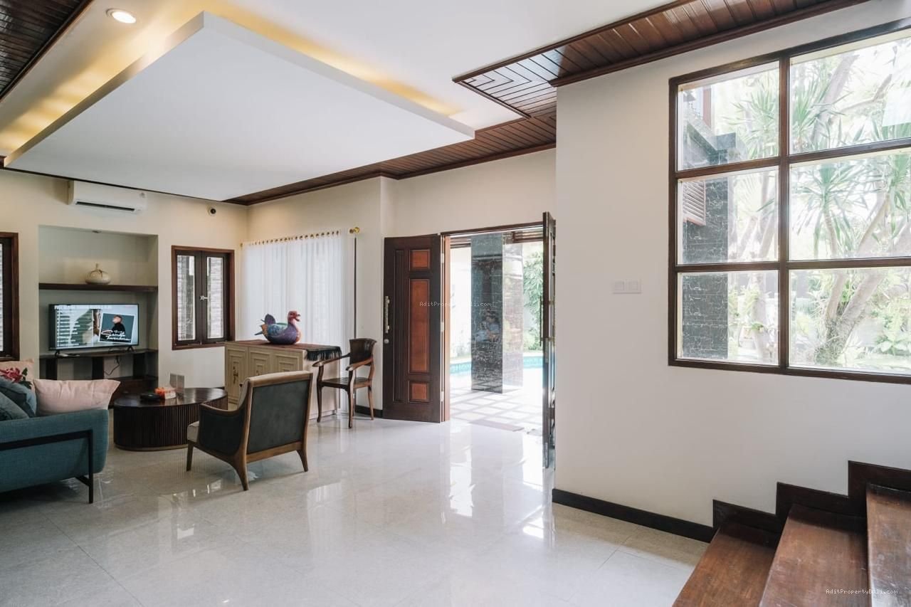 Villa modern pantai berawa canggu bali
