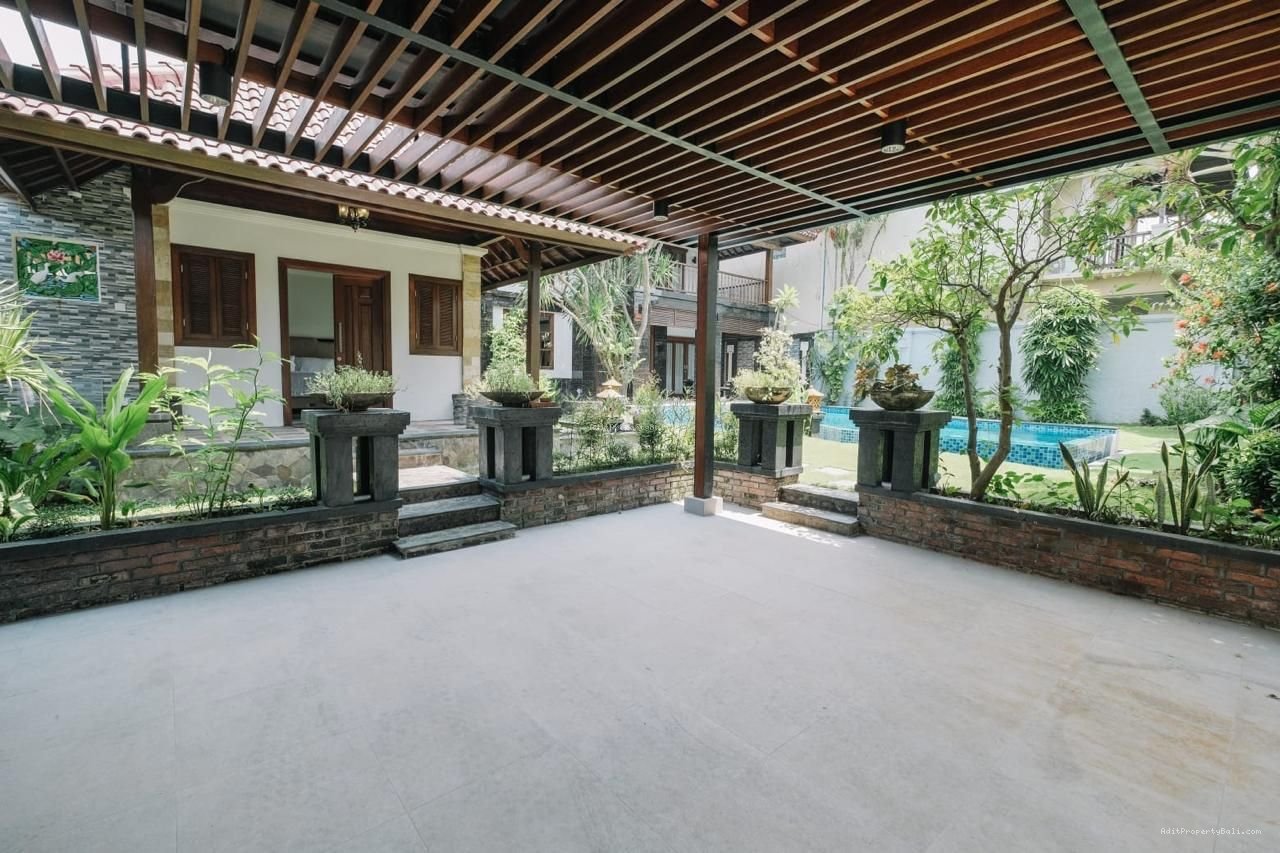 Villa modern pantai berawa canggu bali